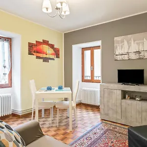 Dongo Apartment Como Lake , Dongo Italia